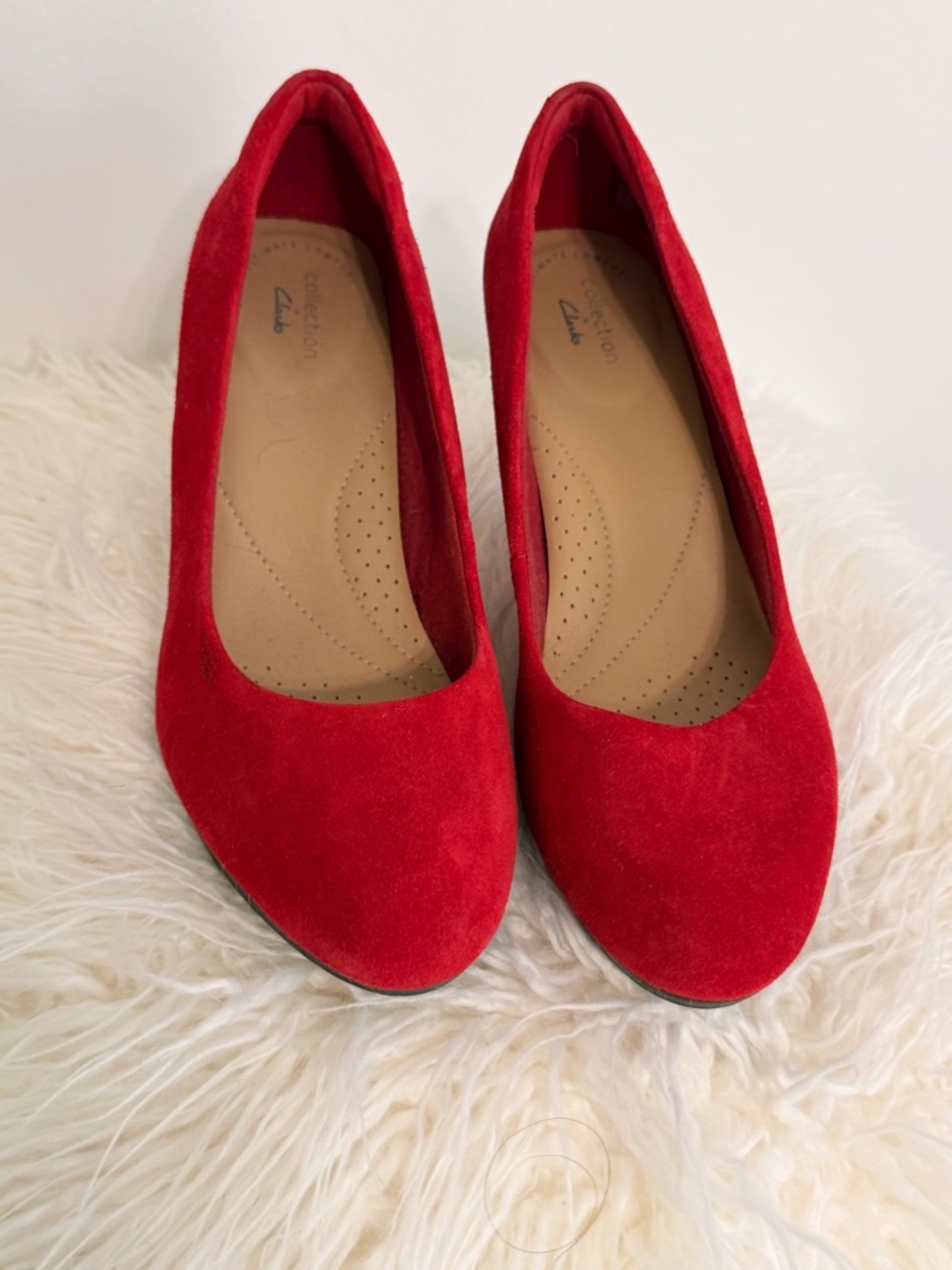 Clarks Women's Red Suede Round-Toe Flats
